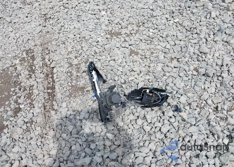 2024 Hyundai Elantra Sel from USA, damaged, VIN KMHLM4DGXRU658961